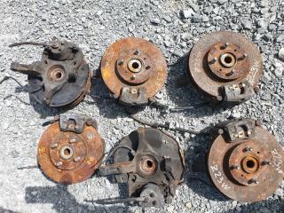 Ступица передняя левая MITSUBISHI COLT