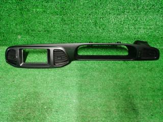 Консоль магнитофона NISSAN LIBERTY