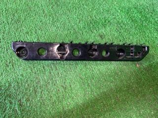 Крепление бампера заднее правое NISSAN SERENA