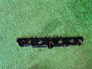 Крепление бампера заднее правое NISSAN SERENA