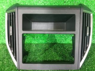 Консоль магнитофона SUBARU FORESTER