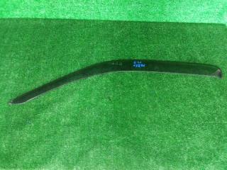 Ветровик передний левый NISSAN CARAVAN