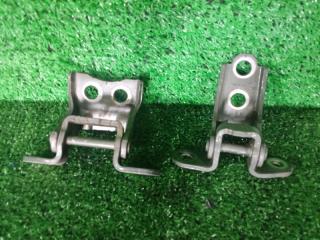 Петля двери передняя левая HONDA VEZEL