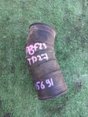 Патрубок воздушн.фильтра NISSAN ATLAS