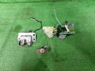 Замок 5-й двери NISSAN CARAVAN Б/У Замок 5-й двери NISSAN CARAVAN