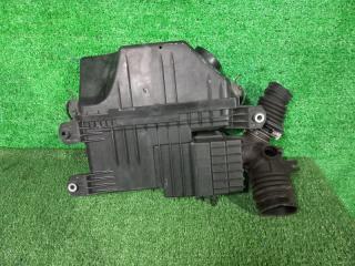 Корпус воздушного фильтра TOYOTA KLUGER