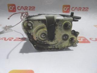 Запчасть замок двери задний левый Mitsubishi Pajero 1993