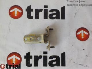 Запчасть петля двери передняя правая Mitsubishi Chariot Grandis 97-03