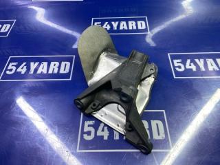 Запчасть кронштейн опоры двигателя правый Audi A4 2003