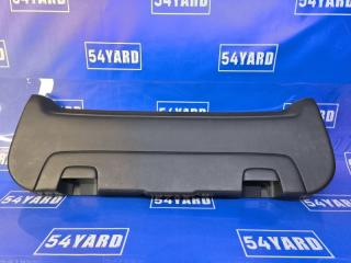 Запчасть обшивка 5-ой двери Suzuki Cruze 2004