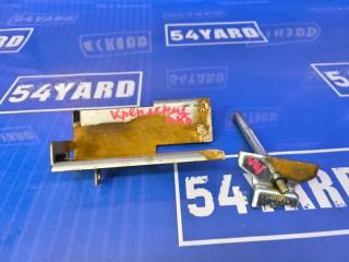 Запчасть крепление аккумулятора Volkswagen Touareg 2009