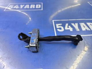 Ограничитель двери задний правый Levorg 2022 VN5 CB18E