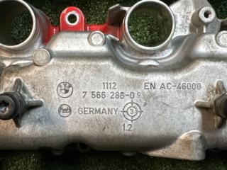 Крышка головки блока цилиндров BMW X6 E71 N63B44A Крышка головки блока цилиндров BMW X6 E71 N63B44A