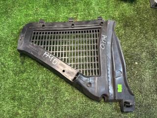 Щиток капота правый BMW