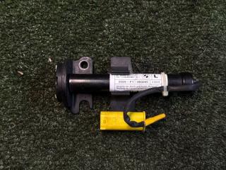 Запчасть пиропатрон капота левый BMW