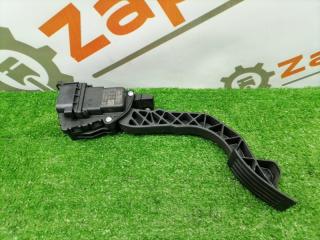 Педаль газа Ford Focus 2010