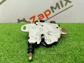 Замок капота Ford Focus 2005