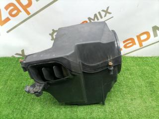 Корпус воздушного фильтра Ford Focus 2010