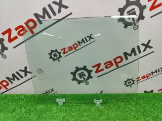 Стекло двери заднее правое Nissan Juke 2011