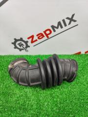 Запчасть патрубок воздушного фильтра Ford Focus 2011