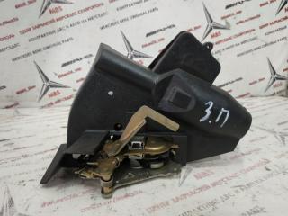 Запчасть замок двери задний правый mercedes E 2002