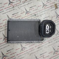 Запчасть испаритель кондиционера mercedes C 2008