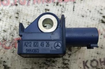 Запчасть датчик удара передний mercedes E 2010