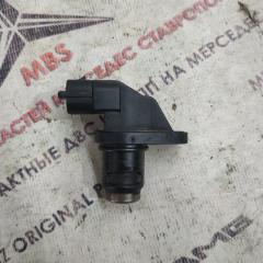 Запчасть датчик положения распредвала mercedes E 2000