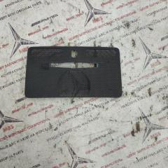 Запчасть сетка панели mercedes C 2008