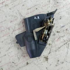 Запчасть замок двери задний левый mercedes E 2000