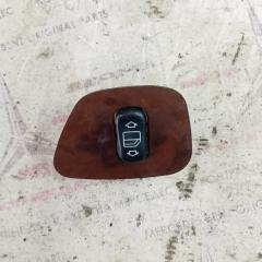 Запчасть кнопка стеклоподъемника задняя mercedes E 2000