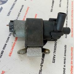 Запчасть доп насос антифриза mercedes E 2000