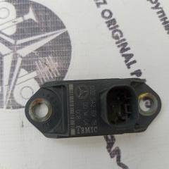 Запчасть датчик ускорения Mercedes s-class