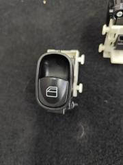 Запчасть кнопка стеклоподъемника mercedes C 2004
