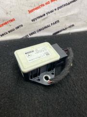 Запчасть датчик ускорения mercedes E 2012