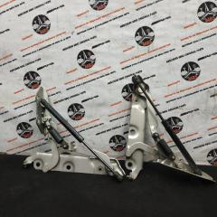 Запчасть петля багажника Jaguar XF 2011