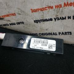 Запчасть усилитель антенны задний mercedes C 2010