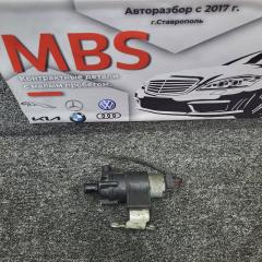 Запчасть дополнительный насос охлаждения mercedes E 2000