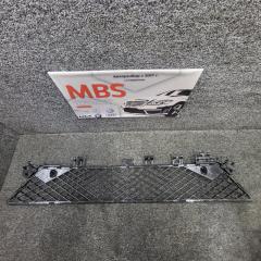 Решетка бампера передняя mercedes C w204 om651.911