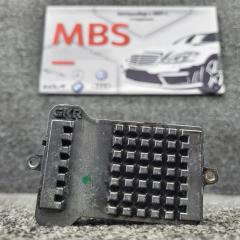 Запчасть реле печки mercedes C 2005