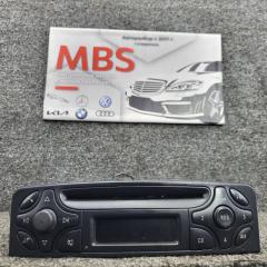 Запчасть магнитола mercedes C 2003