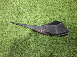 Уголок решетки под дворники правый Subaru FORESTER 2018