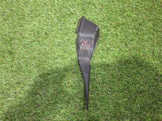 Уголок решетки под дворники левый Subaru FORESTER 2018