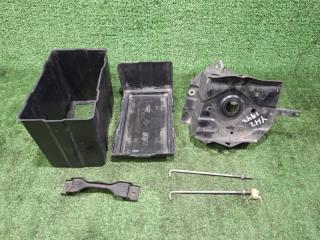 Крепление аккумулятора левое Honda ELEMENT 2004