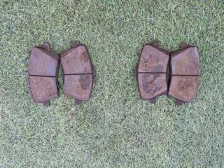 Запчасть колодки тормозные передние VOLVO XC40 2019