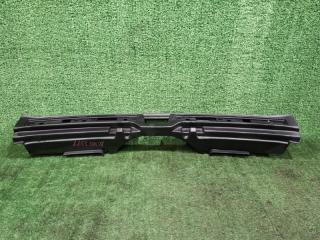 Запчасть накладка замка багажника VOLVO XC40 2019