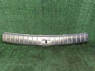 Фото запчасти накладка замка багажника PORSCHE CAYENNE 2008 контрактная запчасть Запчасть накладка замка багажника PORSCHE CAYENNE 2008