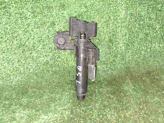 Форсунка омывателя фар передняя левая SUBARU OUTBACK 2016 контрактная Форсунка омывателя фар передняя левая SUBARU OUTBACK 2016