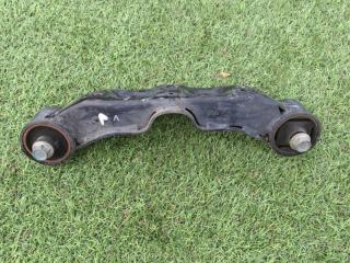 Фото запчасти подушка редуктора задняя SUBARU Impreza WRX 2015 контрактная запчасть Запчасть подушка редуктора задняя SUBARU Impreza WRX 2015