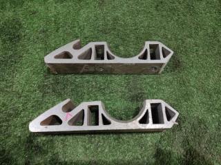 Кронштейн переднего стабилизатора CAYENNE 2008 957 M48.01